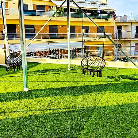 μοναδικό το κελάρι με Roof Garden * Patras